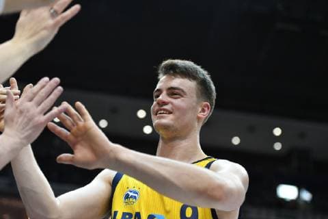 Jonas Mattisseck ALBA claps his hands after the match ALBA Berlin medi Bayreuth Basketball easy Credit BBL Men Men men men men season 2018 2019 Berlin 2 2 2019 Mercedes Benz Arena