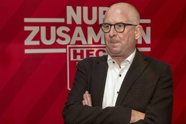 Jens Rauschenbach is the new President of the HFC Annual General Meeting of the HFC and is elected DFL REGULATIONS PROHIBIT ANY USE OF PHOTOGRAPHS as IMAGE SEQUENCES and or QUASI VIDEO Copyright xVIADATA xHolgerxJohn Halle Saale Sachsen Anhalt Germany