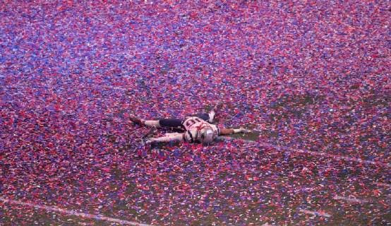 Sport Themen der Woche KW05 Sport Bilder des Tages February 3, 2019 - Atlanta, Georgia, U.S - Feb 3, 2019 - Atlanta, Georgia, U.S. New England Patriots linebacker Brandon King (36) makes a snow angle after his team wins the Super Bowl over the L.A. Rams. NFL American Football Herren USA 2019 Super Bowl - ZUMAk13_ 20190203_zap_k13_040 Copyright: xPaulxKurodax