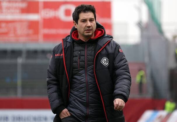 v li coach Argirios Giannikis VfR Aalen single picture football 3 league FC Würzburger Kickers VfR Aalen DFL DFL REGULATIONS PROHIBIT ANY USE OF PHOTOGRAPHS AS IMAGE SEQUENCES AND OR QUASI VIDEO xfsx