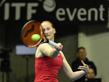 Belgian Alison Van Uytvanck plays a forehand at a tennis match between Belgian Alison Van Uytvanck and French Caroline Garcia, the first rubber of the Fed Cup tennis meeting between Belgium and France, the quarter-finals of the World Group, Saturday 09 February 2019 in Liege. BENOITxDOPPAGNE  x05526940x