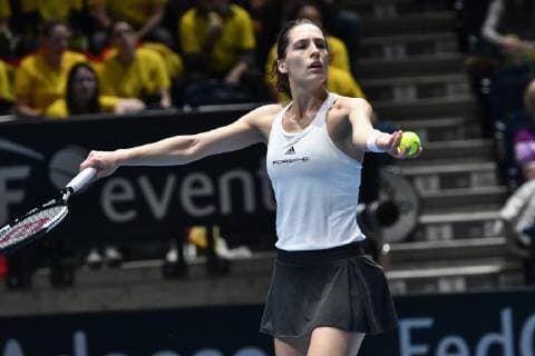 GER Fed Cup 2019 kick-off Germany vs Belarus in Braunschweig 09 02 2019 Volkswagen Halle Braunschweig GER Fed Cup 2019 kick-off Germany vs Belarus in Braunschweig Andrea Petkovic GER Porsche Team Germany at serve nph Mauelshagen nph00321