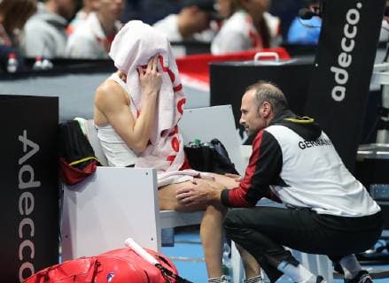 Andrea Petkovic GER cries on the right Team captain Jens Gerlach GER
