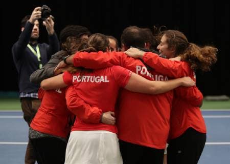 TENNIS - ITF Fed Cup LUXEMBOURG,LUXEMBOURG,09.FEB.19 - Tennis - ITF Fed Cup, Bosnia and Herzegovina vs Portugal. Image shows the rejoicing of the team of Portugal. GEPAxpictures xWalterxLuger