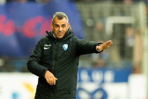 Bochum Germany 09 02 2019 2 Bundesliga 21 Matchday VfL Bochum SC Paderborn 07 Trainer Robin Dutt Bochum gesticulated gesticulation DeFodi053