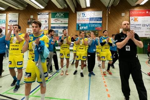 SG Pforzehim Eutingen Frustration after the defeat thank the fans SG H2Ku Herrenberg vs SG Pforzehim Eutingen Handball BWOL Maenner 09 02 2019 SG H2Ku Herrenberg vs SG Pforzehim Eutingen Handball BWOL Maenner 09 02 2019 Herrenberg Copyright: xEIBNER WolfgangxFrankx EP_WFK