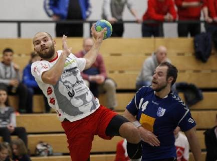 Germany Kelkheim Münster 09 02 2019 Handball Hessen Oberliga Men Season 2018 2019 TSG Münster blue SG Red White Babenhausen ws v l Felix Mann Babenhausen Sport TSG Münster SG Red White Babenhausen