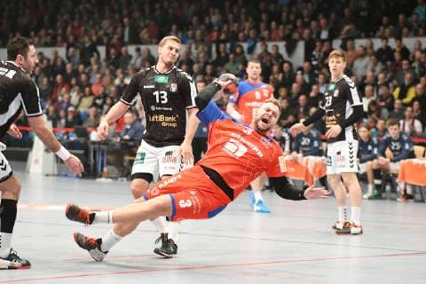 Marcel Niemeyer HBW Balingen Weilstetten at the goal behind Niklas Weller Hamburg Handball 2 League Handball Sport Verein Hamburg HBW Balingen Weilstetten 10 02 2019 Hamburg Copyright: xEIBNER Michaelisx EP_eer
