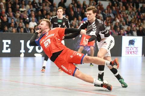 Marcel Niemeyer HBW Balingen Weilstetten wins against Finn Wullenweber Hamburg through Handball 2 League Handball Sport Verein Hamburg HBW Balingen Weilstetten 10 02 2019 Hamburg Copyright: xEIBNER Michaelisx EP_eer