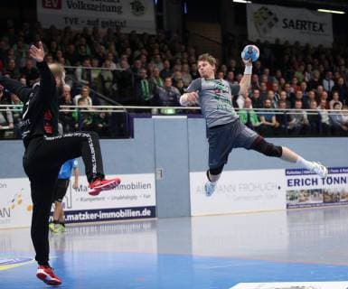 Julian Sauer DJK Rimpar Woelfe 68 free in front of goal TV Emsdetten vs DJK Rimpar Woelfe Handball 2 Bundesliga 10 02 2019 TV Emsdetten vs DJK Rimpar Woelfe Handball 2 Bundesliga 10 02 2019 Emsdetten Copyright: xEIBNER JanxStrohdiekx EP_JSK