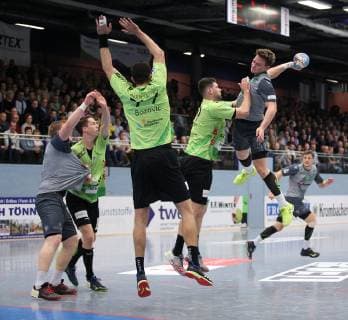 Lukas Siegler DJK Rimpar Woelfe 20 against Yannick Draeger TV Emsdetten 19 left TV Emsdetten vs DJK Rimpar Woelfe Handball 2 Bundesliga 10 02 2019 TV Emsdetten vs DJK Rimpar Woelfe Handball 2 Bundesliga 10 02 2019 Emsdetten Copyright: xEIBNER JanxStrohdiekx EP_JSK
