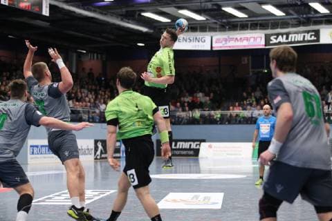 Sven Wesseling TV Emsdetten 24 in goal throw TV Emsdetten vs DJK Rimpar Woelfe Handball 2 Bundesliga 10 02 2019 TV Emsdetten vs DJK Rimpar Woelfe Handball 2 Bundesliga 10 02 2019 Emsdetten Copyright: xEIBNER JanxStrohdiekx EP_JSK