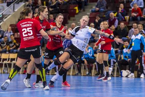 Ludwigsburg Germany 10 February 2019 EHF Cup 18 19 SG BBM Bietigheim vs SC Magura Cisnadie v left in duel Oana Valentina Apetrei Cisnadie and Luisa Schulze Bietigheim Ludwigsburg MHP Arena Baden Württemberg Germany