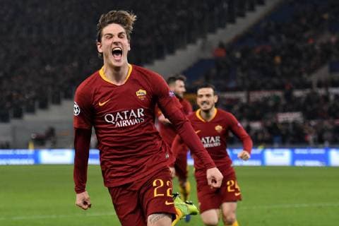 Nicolo Zaniolo of AS Roma celebrates scoring goal of 1-0 Roma 12-2-2019 Stadio Olimpico Football Champions League 2018 2019 round of 16 1st leg AS Roma - Porto Foto Andrea Staccioli Insidefoto andreaxstaccioli