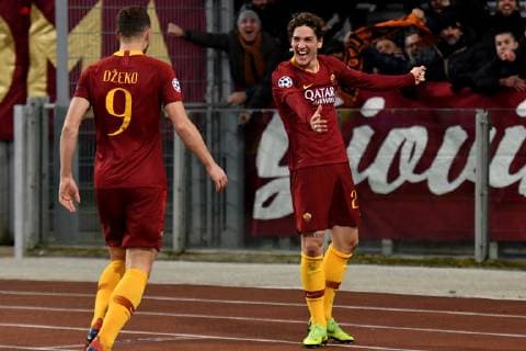 Nicolo Zaniolo of AS Roma celebrates with Edin Dzeko after scoring the goal of 2-0 Roma 12-2-2019 Stadio Olimpico Football Champions League 2018 2019 round of 16 1st leg AS Roma - Porto Foto Andrea Staccioli Insidefoto andreaxstaccioli