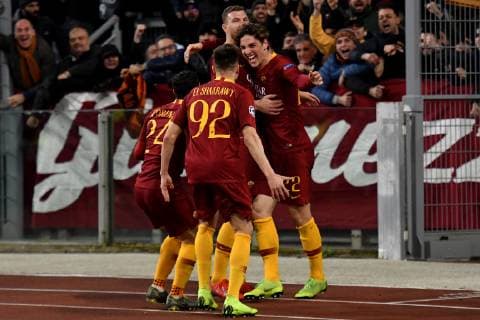 Nicolo Zaniolo of AS Roma celebrates with Edin Dzeko, Alessandro Florenzi and Stephan El Shaarawy after scoring the goal of 2-0 Roma 12-2-2019 Stadio Olimpico Football Champions League 2018 2019 round of 16 1st leg AS Roma - Porto Foto Andrea Staccioli Insidefoto andreaxstaccioli