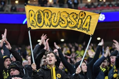 Tottenham Hotspur v Borussia Dortmund UEFA Champions League Borussia Dortmund fans prior to the UEFA Champions League match at Wembley Stadium, London Content Not Available For UK Newspapers Copyright: xMartynxHaworthx FIL-12886-0016