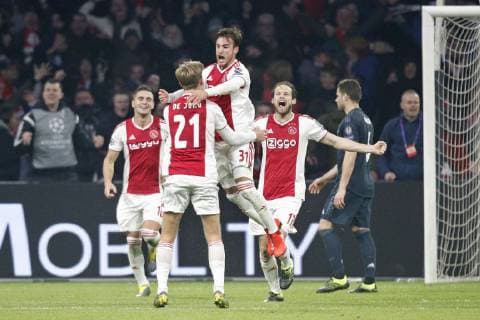 AMSTERDAM, Ajax - Real Madrid, football, Champions League Season 2018 2019, 13-02-2019, Johan Cruijff Arena. Ajax player Frenkie de Jong (L) and Ajax goalkeeper Nicolas Tagliafico (R) celebrating 1-0 (canceled by referee Damir Skomina) during the game Ajax - Real Madrid. Ajax - Real Madrid  x2820817x