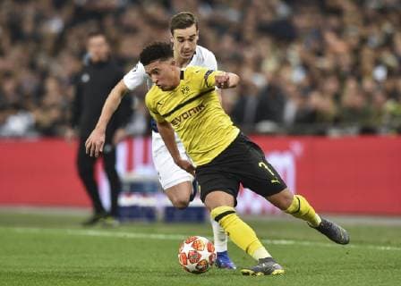 England London 13 02 2019 UEFA Champions League 2018 19 Season Round of 16 First leg Tottenham Hotspur FC BV Borussia Dortmund Jadon Sancho Borussia Dortmund and Harry Winks Tottenham DeFodi056
