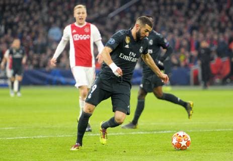 Amsterdam The Netherlands 13th February 2019. Champions League AFC Ajax Amsterdam vs Real Madrid. Karim Benzema scores the 0-1. 