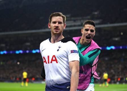 13th February 2019, Wembley Stadium, London England; UEFA Champions League football, Tottenham Hotspur versus Borussia Dortmund; Jan Vertonghen of Tottenham Hotspur celebrates after scoring his sides 2nd goal in the 83rd minute to make it 2-0 with sub Erik Lamela  ActionPlus12105210 JohnxPatrickxFletcher