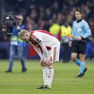 AMSTERDAM, Ajax - Real Madrid, football, Champions League Season 2018 2019, 13-02-2019, Johan Cruijff Arena. Ajax player Donny van de Beek dejected after the game Ajax - Real Madrid (1-2). Ajax - Real Madrid  x2821036x