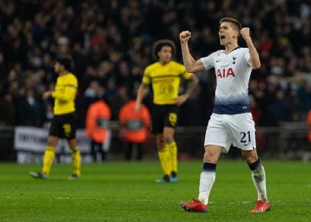 Football - 2018 2019 UEFA Champions League - Round of Sixteen, First Leg: Tottenham Hotspur vs. Borussia Dortmund Juan Foyth (Tottenham FC) celebrates after his teams third goal at Wembley Stadium. COLORSPORT DANIEL BEARHAM  csp_tot_dor_130219_