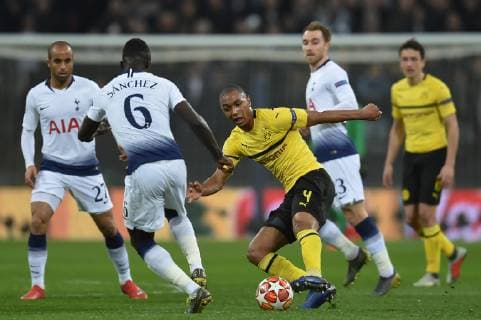 Tottenham Hotspur v Borussia Dortmund UEFA Champions League Abdou Diallo of Borussia Dortmund takes on Davinson Sanchez of Tottenham Hotspur during the UEFA Champions League match at Wembley Stadium, London Content Not Available For UK Newspapers Copyright: xMartynxHaworthx FIL-12886-0191