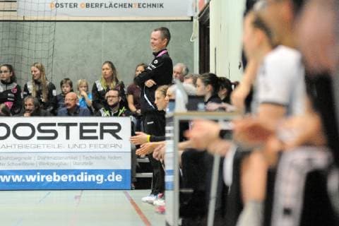 Andre Fuhr TusSies Metzingen Trainer TusSies Metzingen Handball HBF Ligaspiel 16 02 2019 Photo TBaur Eibner TusSies Metzingen vs Neckarsulmer Sport Union Metzingen Copyright: xEIBNER TobiasxBaurx EP_TBR