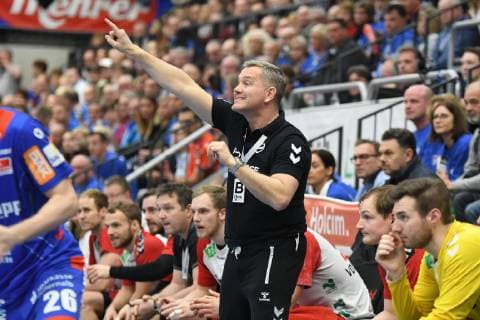 Kay Rothenspieler Trainer ASV Hamm Westfalen gives instructions at the sidelines HBW Balingen Weilstetten vs. ASV Hamm Westfalen 2 Handball Bundesliga 22 Matchday 16 02 2019 HBW Balingen Weilstetten vs. ASV Hamm Westfalen 2 Handball Bundesliga 22 Matchday 16 02 2019 Balingen Copyright: xEIBNER Florian_Schustx EP_SCHUST
