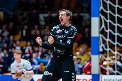 Handball 2 Bundesliga Men Season 2018 2019 Dessau Rosslauer HV 06 VfL Lübeck Schwartau Dominik Plaue 1 Dessau Rosslauer HV 06 with emotions during the season 2018 2019 in the Handball 2 Bundesliga Men between Dessau Rosslauer HV 06 and VfL Lübeck Schwartau in the Anhalt Arena on 17 February 2019 in Bauhausstadt Dessau Saxony Anhalt Saxony Anhalt Germany