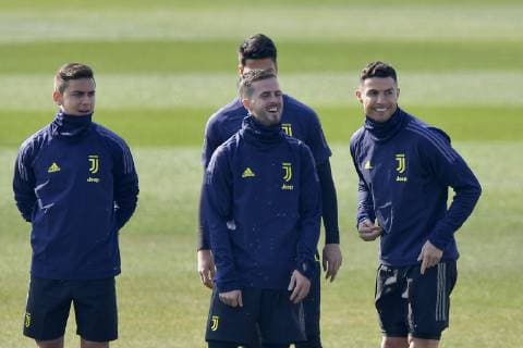 Photo LaPresse - Fabio Ferrari February 19, 2019 Turin, Italy soccer Juventus fc session training day before Atletico Madrid vs Juventus Fc - Uefa Champions In the pic:Cristiano Ronaldo (Juventus F.C.); Miralem Pjanic (Juventus F.C.);  Copyright: xFabioxFerrari LaPressex