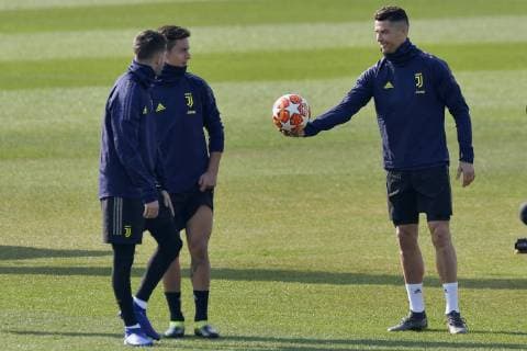 Photo LaPresse - Fabio Ferrari February 19, 2019 Turin, Italy soccer Juventus fc session training day before Atletico Madrid vs Juventus Fc - Uefa Champions In the pic:Cristiano Ronaldo (Juventus F.C.);  Copyright: xFabioxFerrari LaPressex