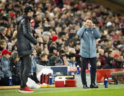 Liverpool 19 02 2019 Coach Niko Kovac FCB provokes coach Jürgen Klopp Liverpool FC Liverpool FC Liverpool FC Bayern Munich