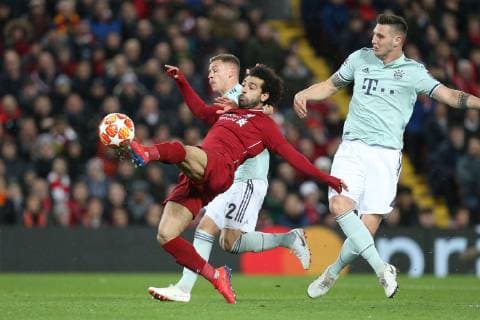 l r in duel Action with Georginio Wijnaldum 5 Liverpool FC Joshua Kimmich 32 FC Bayern Muenchen Niklas Suele 4 FC Bayern Muenchen Liverpool FC vs. FC Bayern Muenchen Football Champions League Round of 16 19 02 2019 Liverpool Liverpool England Copyright: xkolbert-press ChristianxKolbertx