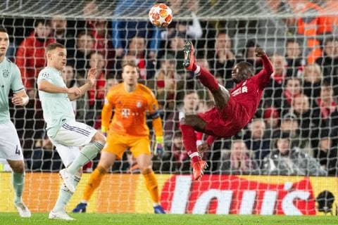 Sport Bilder des Tages Joshua Kimmich of FC Bayern Munchen, Naby Keita of Liverpool FC during the UEFA Champions League round of 16 match between Liverpool FC and Bayern Munich at Anfield on February 19, 2019 in Liverpool, United Kingdom UEFA Champions League 2018 2019 xVIxVIxImagesx xTomxBodexMultimediaxIVx 13680182