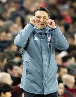 Liverpool 19 02 2019 Coach Niko Kovac FCB provokes coach Jürgen Klopp Liverpool FC Liverpool FC Liverpool FC Bayern Munich
