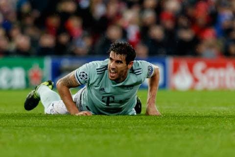 England Liverpool 19 02 2019 UEFA Champions League 2018 19 Season Round of 16 First leg Liverpool FC Bayern FC Bayern Muenchen Javier Martinez FCB on floor DeFodi048