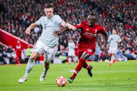 v left in the duel ÊNiklas Suele FC Bayern Muenchen and Sadio Mane FC Liverpool GER UEFA Champions League Round of 16 FC Liverpool FC Bayern Muenchen 19 02 2019 Liverpool Copyright: xTomxWellerx xEibner-Pressefotox EP_twr