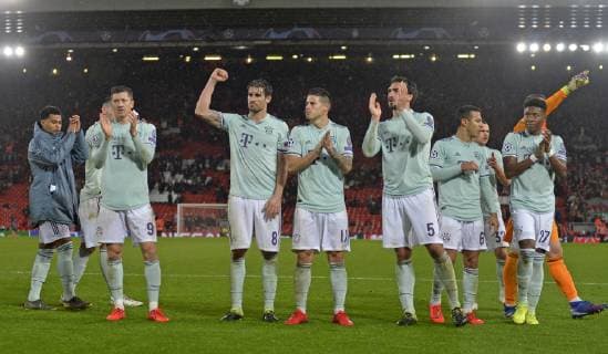 19 02 2019 Football UEFA Champions League 2018 2019 Round of 16 FC Liverpool FC Bayern Munich Anfield Stadium in Liverpool England After the match v li Robert Lewandowski FC Bayern Munich Javi Martinez FC Bayern Munich James Rodriguez FC Bayern Munich Mats Hummels Bayern Munich Thiago FC Bayern Munich David Alaba FC Bayern Munich DFL and DFB regulations prohibit any use of photographs as image sequences and or quasi video