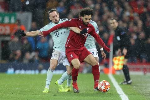 l r in duel action with Franck Ribery 7 FC Bayern Muenchen and Mohamed Salah 11 Liverpool FC Liverpool FC vs. FC Bayern Muenchen Football Champions League Round of 16 19 02 2019 Liverpool Liverpool England Copyright: xkolbert-press ChristianxKolbertx