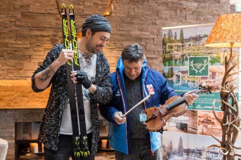 NORDIC SKIING - FIS Nordic World Ski Championships Seefeld 2019 SEEFELD,AUSTRIA,20.FEB.19 - NORDIC SKIING - FIS Nordic World Ski Championships Seefeld 2019, side event, photocell Garrett Schroecksnadel. Image shows violinist David Garrett and president Peter Schroecksnadel (OESV). GEPAxpictures xDanielxGoetzhaber