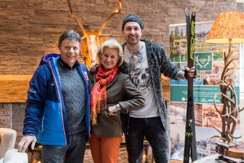 NORDIC SKIING - FIS Nordic World Ski Championships Seefeld 2019 SEEFELD,AUSTRIA,20.FEB.19 - NORDIC SKIING - FIS Nordic World Ski Championships Seefeld 2019, side event, photocell Garrett Schroecksnadel. Image shows president Peter Schroecksnadel (OESV), Elisabeth Guertler-Mauthner (Hotel Astoria) and violinist David Garrett. GEPAxpictures xDanielxGoetzhaber