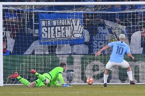 Football Champions League Round of 16 FC Schalke 04 Manchester City on 20 02 2019 at the Veltins Arena in Gelsenkirchen Goal to 0 1 by Sergio Agüerp Manchester DFL Regulations prohibit any use of photographs as image sequences and or quasi video xRx