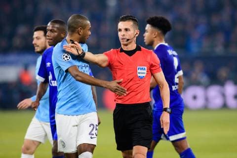 GER UEFA Champions League Round of 16 FC Schalke 04 vs Manchester City 20 02 2019 VELTINS Arena Gelsenkirchen Germany GER UEFA Champions League Round of 16 FC Schalke 04 vs Manchester City DFL REGULATIONS PROHIBIT ANY USE OF PHOTOGRAPHS AS IMAGE SEQUENCES AND OR QUASI VIDEO in picture Referee Schiri Carlos del Cerro Grande decides on penalty nordphotox xKurth nph00016
