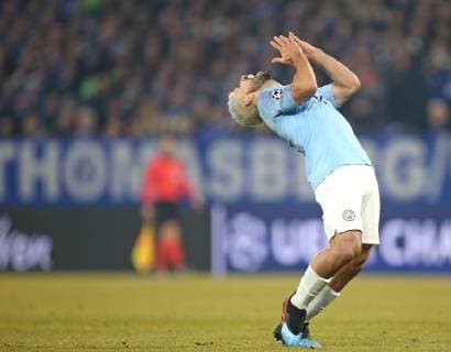 20 02 2019 Football UEFA Champions League 2018 2019 Round of 16 FC Schalke 04 Manchester City at the VELTINS Arena Gelsenkirchen Sergio Agüero Manchester City DFL and DFB regulations prohibit any use of photographs as image sequences and or quasi video