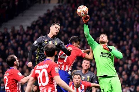Photo Alfredo Falcone - LaPresse20 02 2019 Roma (Italy SoccerAtletico Madrid - JuventusUefa Champions League 2018 2019 - Wanda Metropolitano Stadium of MadridIn the pic:oblak and ronaldo  Copyright: xAlfredoxFalconex-xLaPresse ALFREx