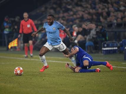 20 02 2019 Football UEFA Champions League Season 2018 2019 Round of 16 First leg FC Schalke 04 Manchester City 2 3 v left Raheem Sterling Manchester City Daniel Caligiuri FC Schalke 04 Team2