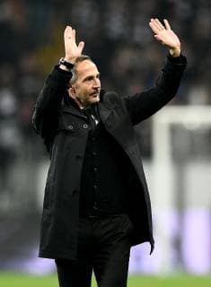 21 02 2019 xfux Football UEFA Europa League Eintracht Frankfurt Schachtar Donezk emspor v l Coach Adolf Adi Huetter Eintracht Frankfurt cheers for DFL DFB REGULATIONS PROHIBIT ANY USE OF PHOTOGRAPHS as IMAGE SEQUENCES and or QUASI VIDEO Frankfurt am Main