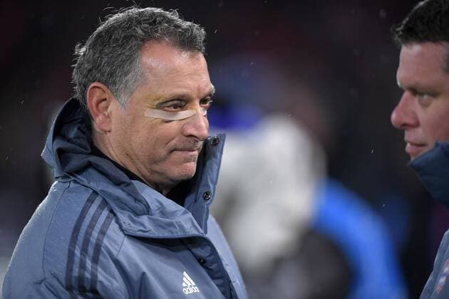 19 02 2019 Soccer UEFA Champions League 2018 2019 Round of 16 FC Liverpool FC Bayern Munich Anfield Stadium in Liverpool England Physiotherapist Gianni Bianchi Bayern with damaged eyelids and patches on the eyes DFL and DFB regulations prohibit any use of photographs as image sequences and or quasi video